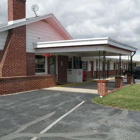 Scottish Inns Fayetteville Buitenkant foto