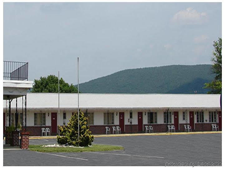 Scottish Inns Fayetteville Buitenkant foto